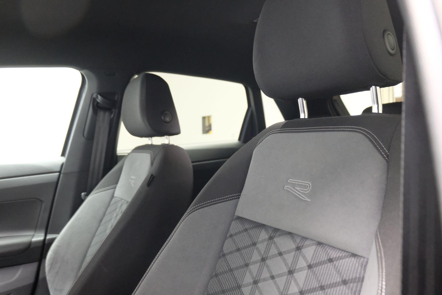 Used Volkswagen Polo 2024 for sale - 76109294: Photo 14