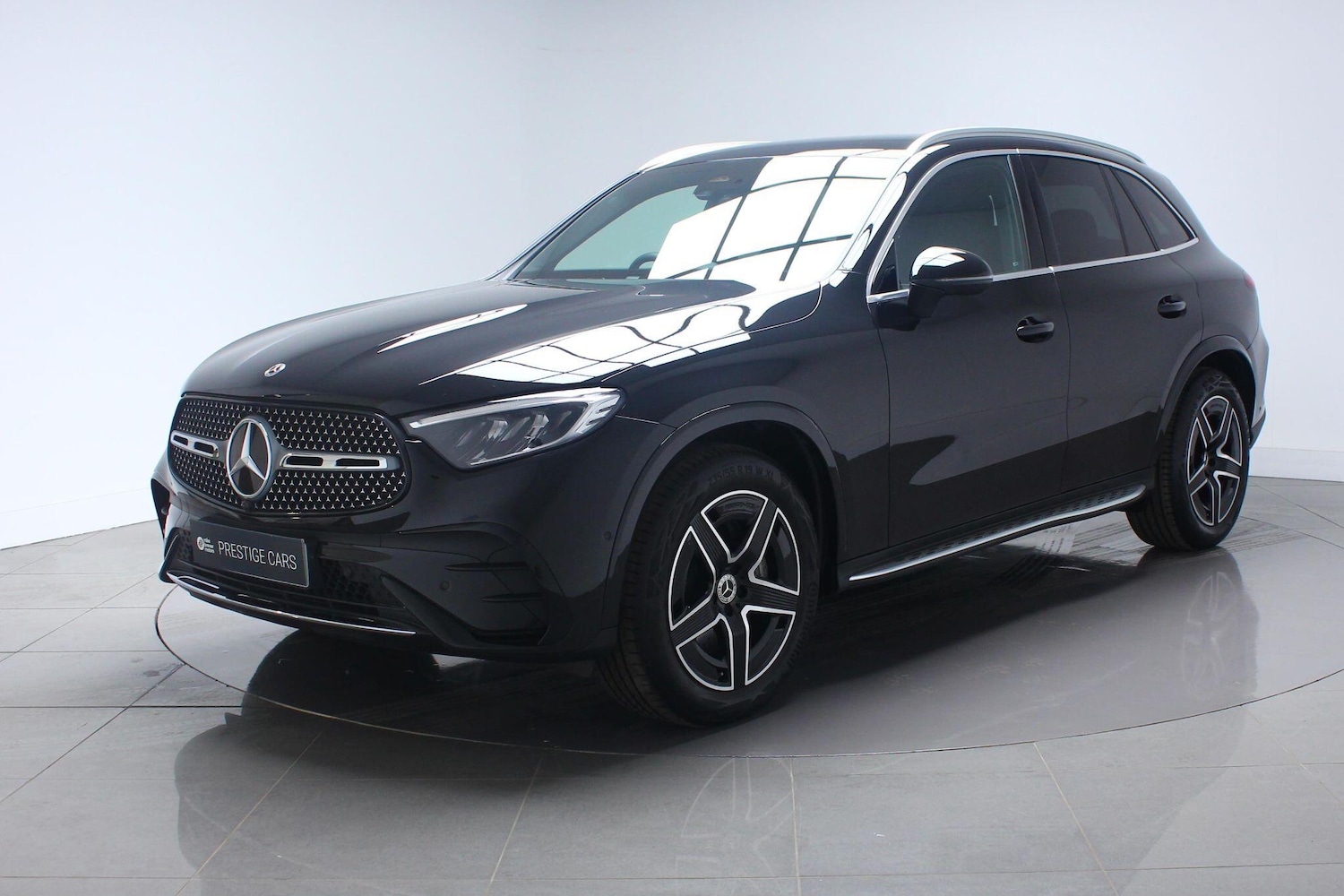 Used Mercedes-Benz GLC 2023 for sale - 76121371: Photo 1