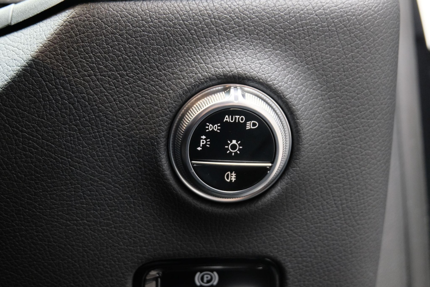 Used Mercedes-Benz GLC 2023 for sale - 76121371: Photo 19