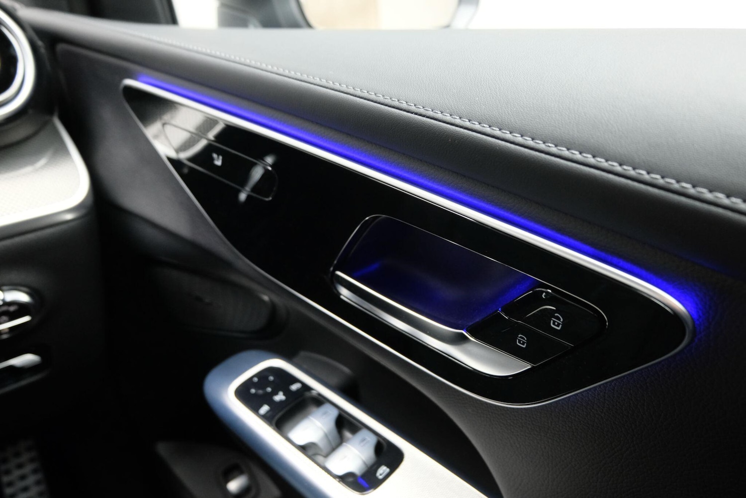 Used Mercedes-Benz GLC 2023 for sale - 76121371: Photo 25
