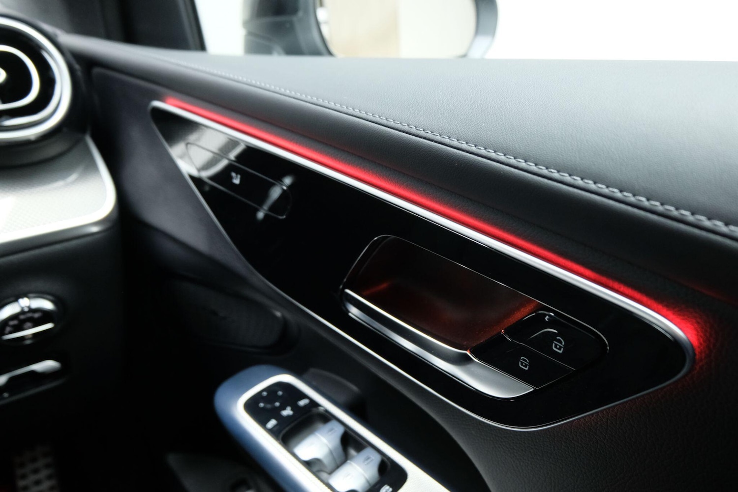 Used Mercedes-Benz GLC 2023 for sale - 76121371: Photo 27