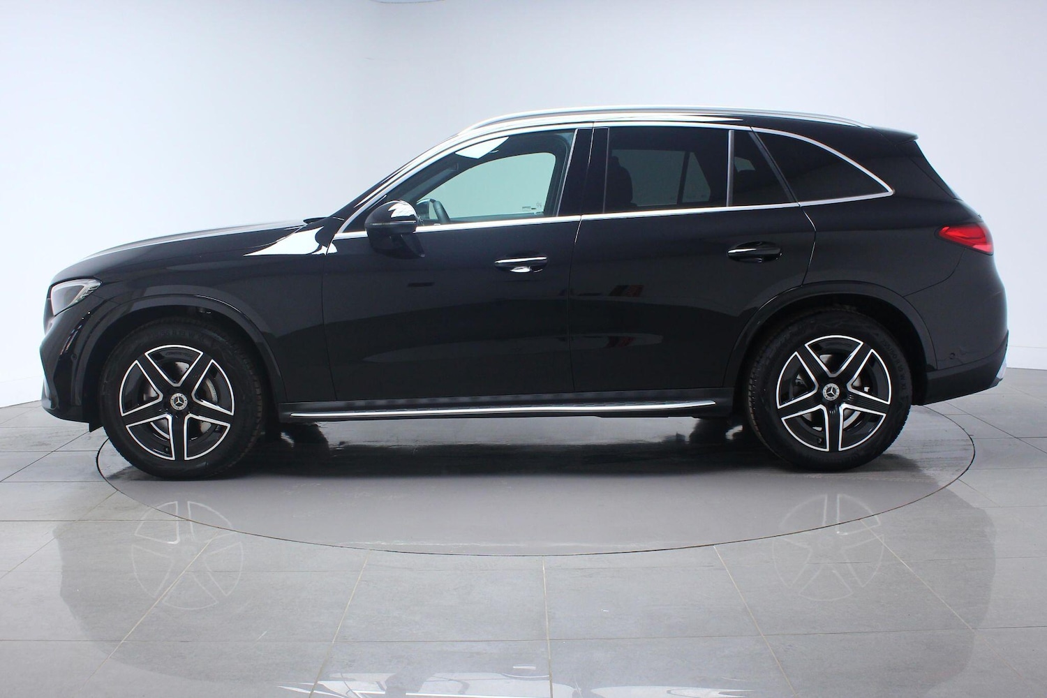 Used Mercedes-Benz GLC 2023 for sale - 76121371: Photo 8