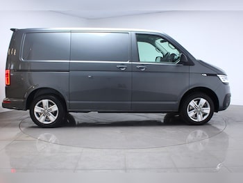 Used Volkswagen Transporter 2023 for sale - 75532162: Photo