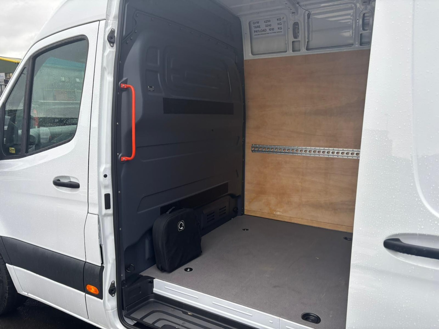 Used Mercedes-Benz Sprinter 2024 for sale - 76485584: Photo 11