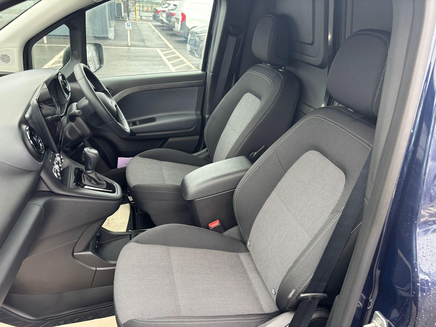 Used Mercedes-Benz Citan 2025 for sale - 76572512: Photo 12