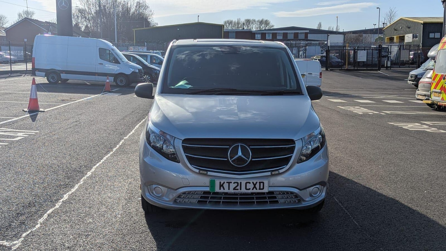 Used Mercedes-Benz Vito 2021 for sale - 77939877: Photo 2
