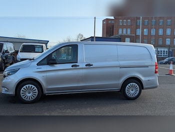 Used Mercedes-Benz Vito 2021 for sale - 77939877: Photo