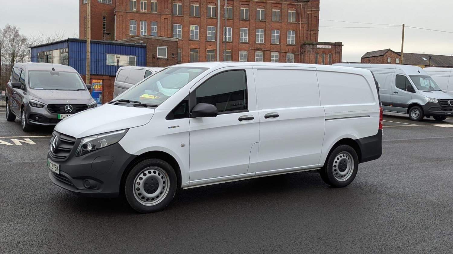 Used Mercedes-Benz Vito 2022 for sale - 77440368: Photo 2