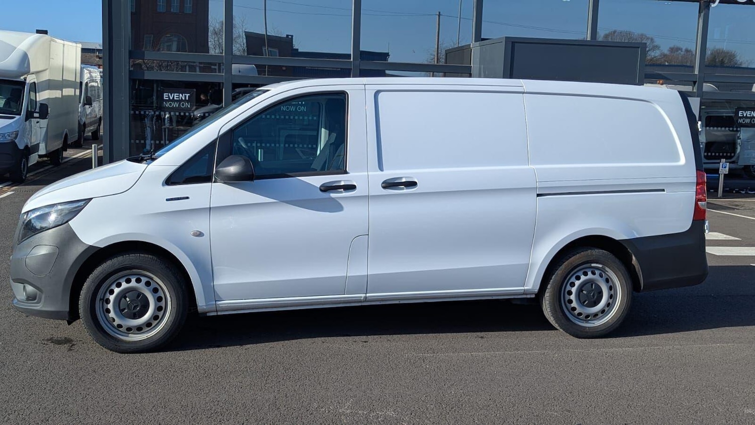 Used Mercedes-Benz Vito 2023 for sale - 77939884: Photo 4