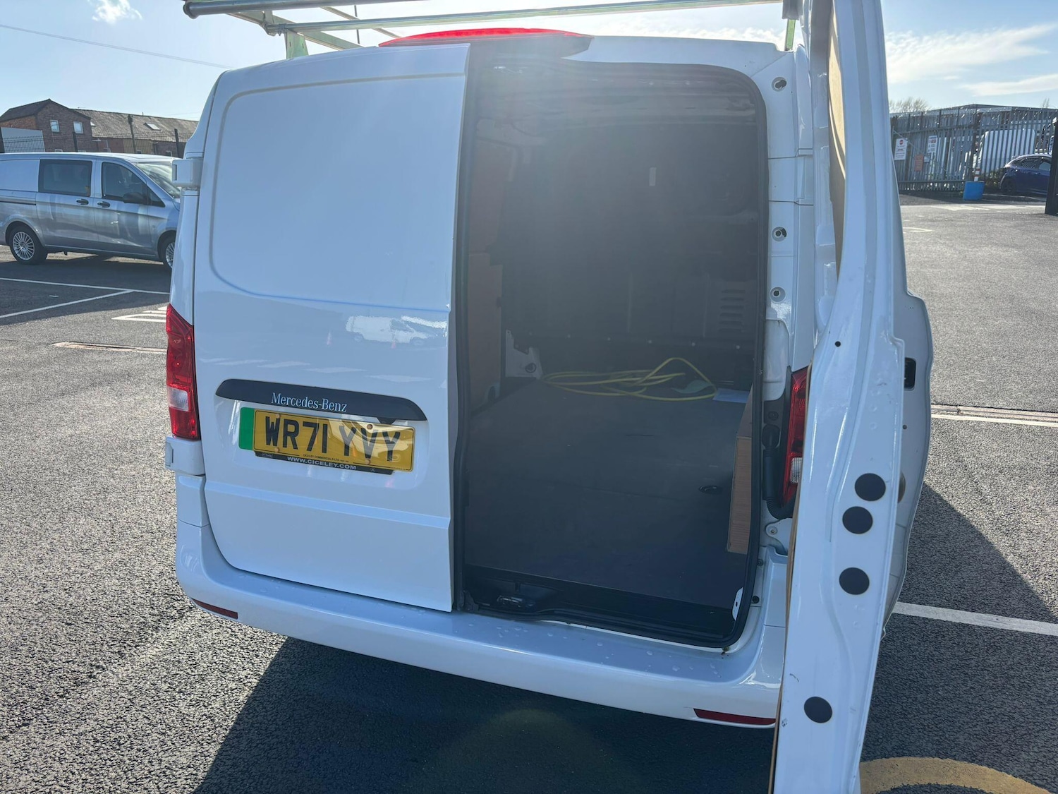 Used Mercedes-Benz Vito 2021 for sale - 77940085: Photo 11