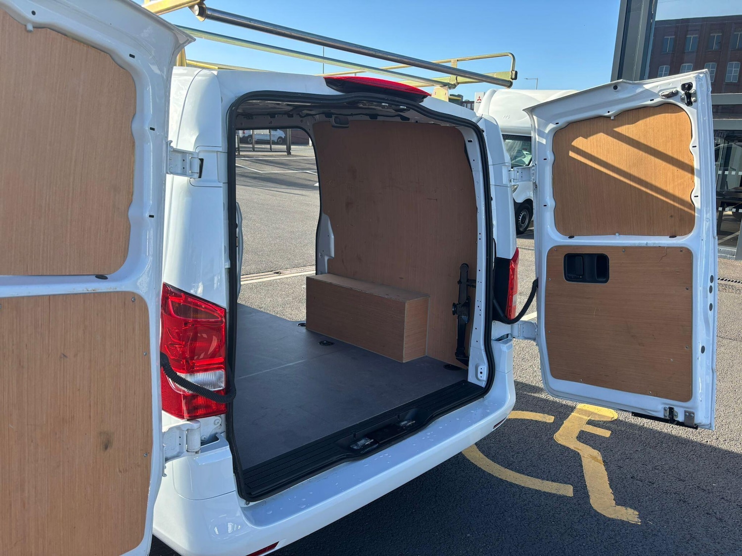 Used Mercedes-Benz Vito 2021 for sale - 77940085: Photo 12