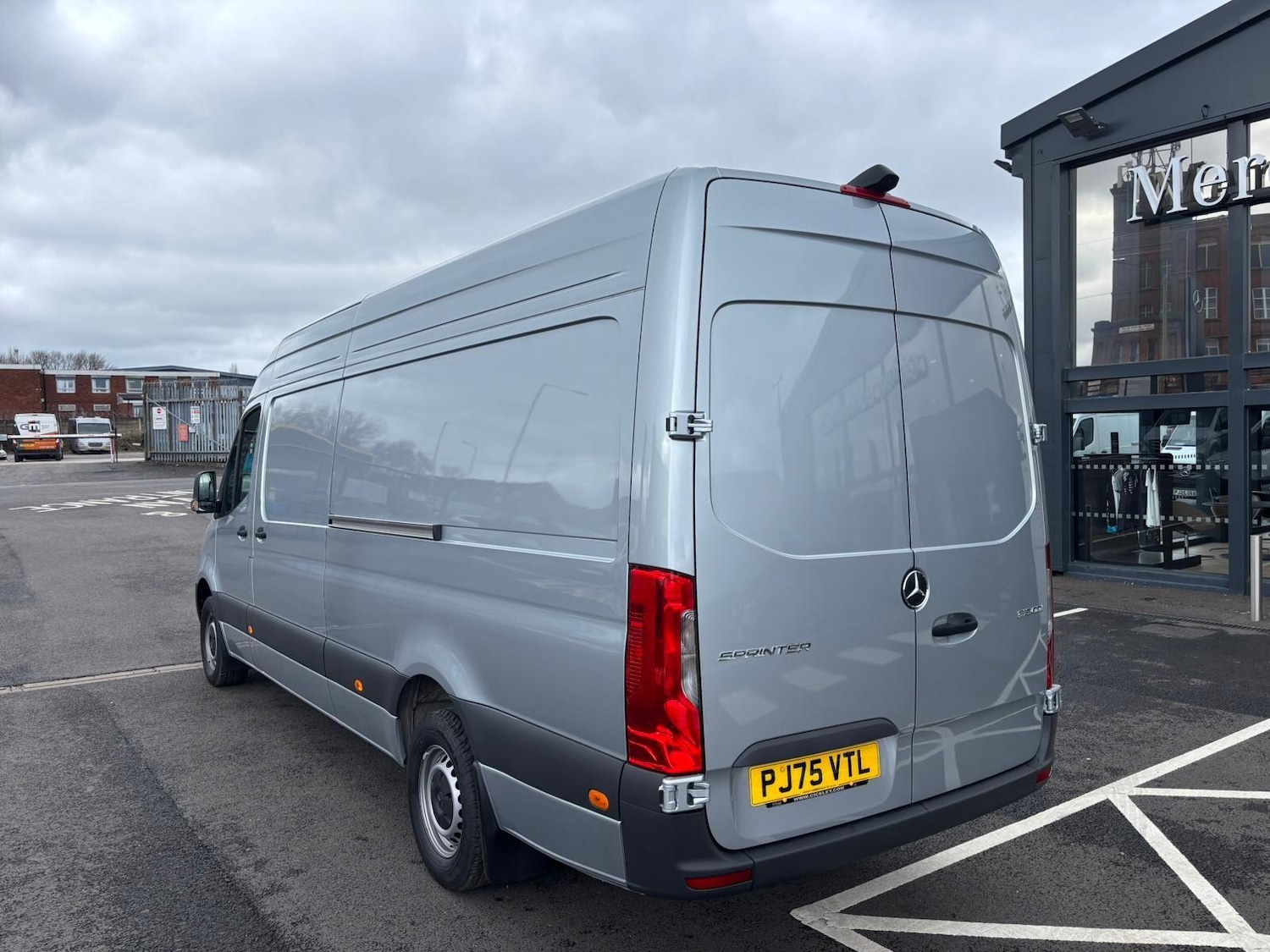 Used Mercedes-Benz Sprinter 2025 for sale - 77537773: Photo 2