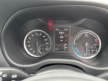 Used Mercedes-Benz Vito 2025 for sale - 76151555: Photo