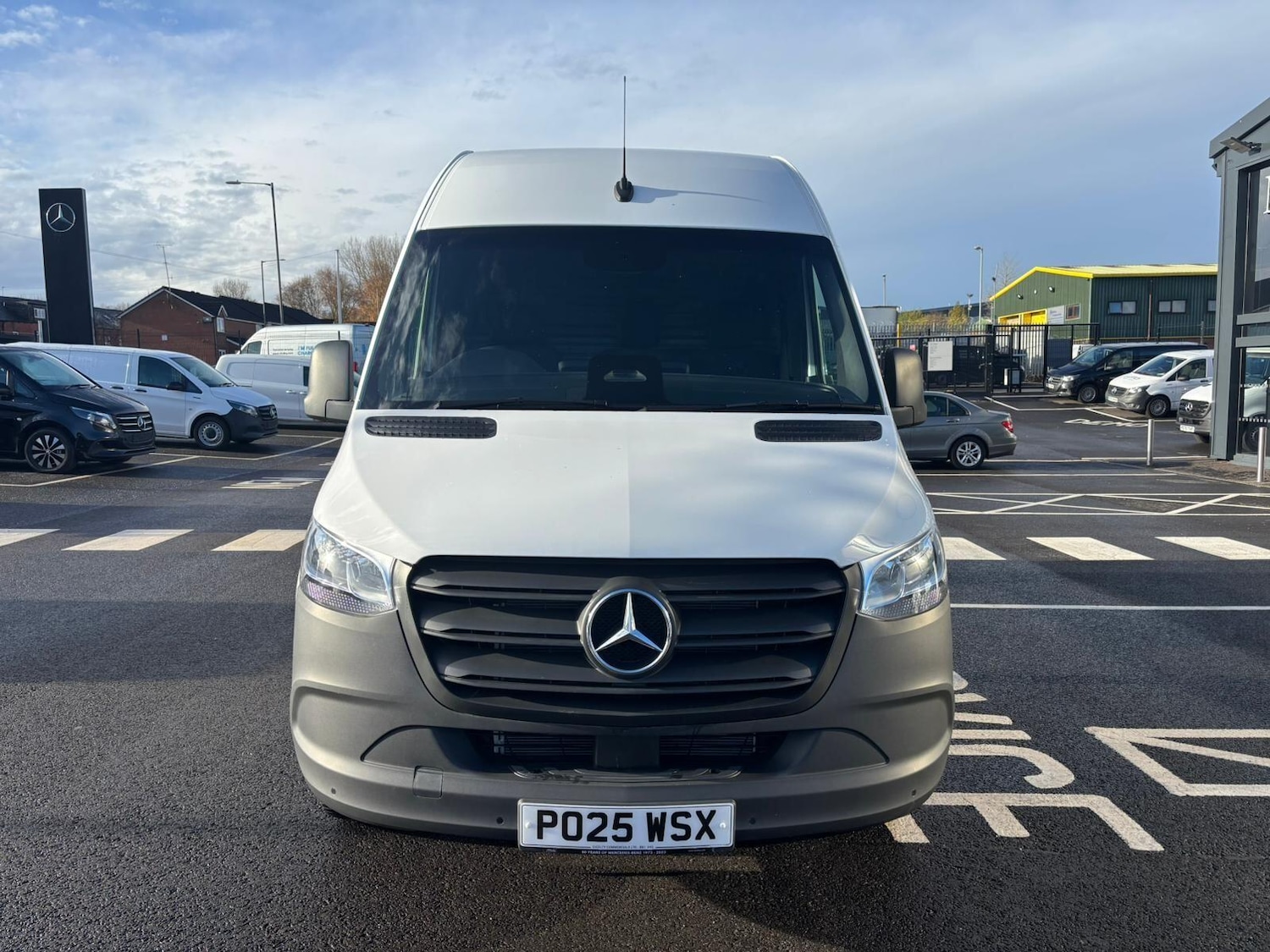 Used Mercedes-Benz Sprinter 2025 for sale - 76538456: Photo 2