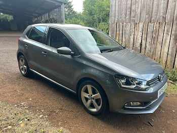 Used Volkswagen Polo 2015 for sale - 79688372: Photo