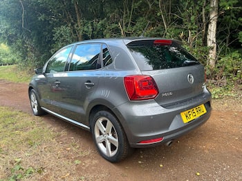 Used Volkswagen Polo 2015 for sale - 79688372: Photo