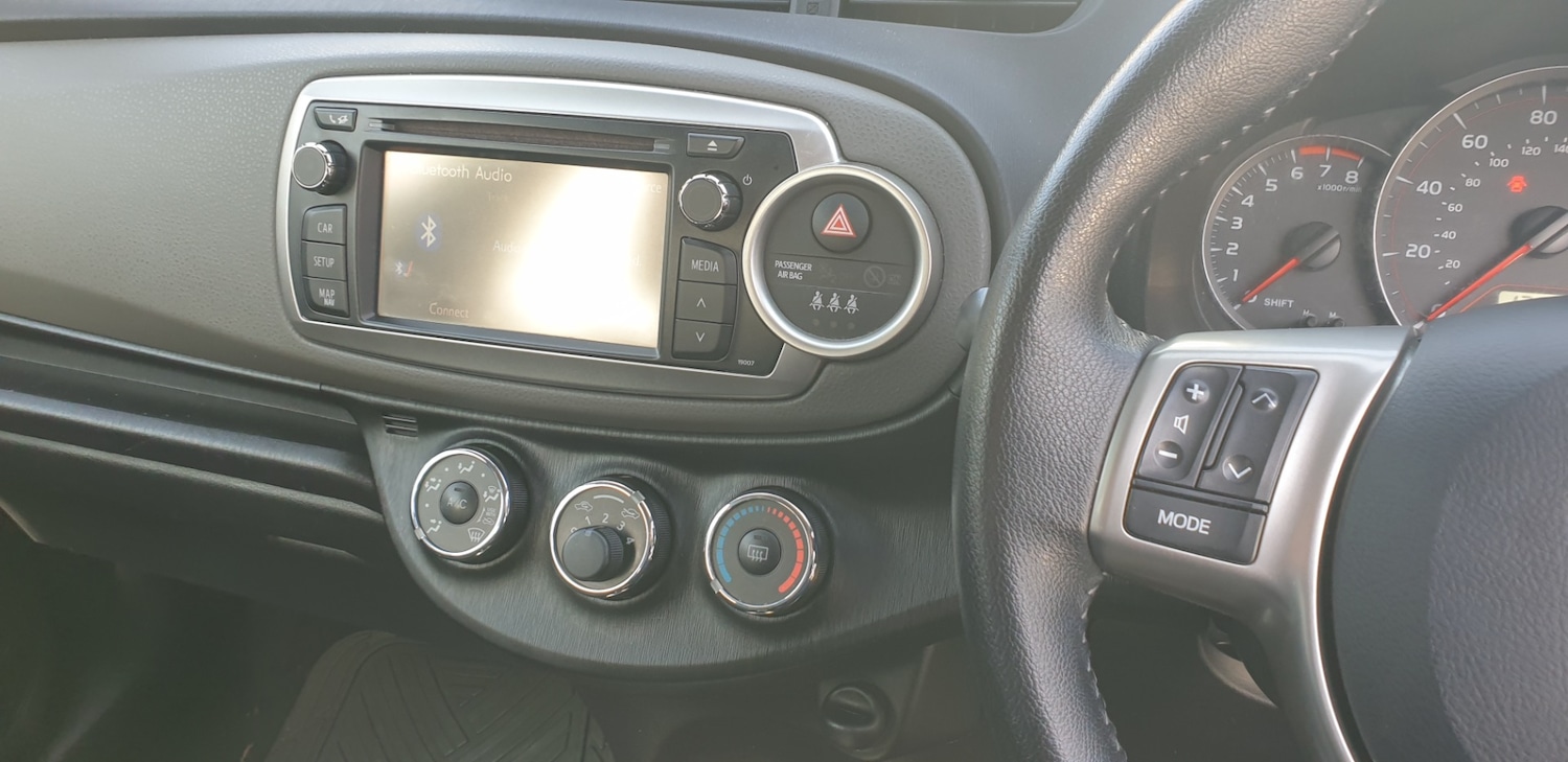 Used Toyota Yaris 2013 for sale - 76375435: Photo 13