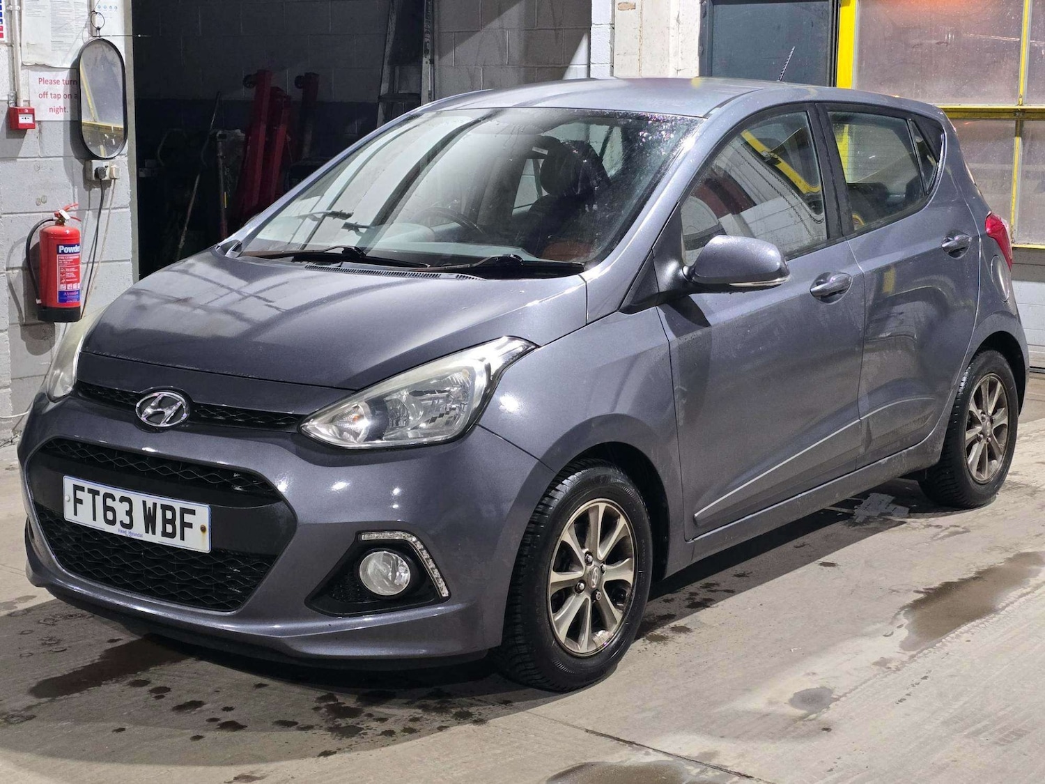 Used Hyundai i10 2014 for sale - 77298645: Photo 2