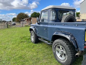 Used Land Rover Defender 2009 for sale - 75981805: Photo