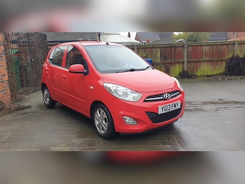 Used Hyundai i10 2013 for sale - 76969440: Photo