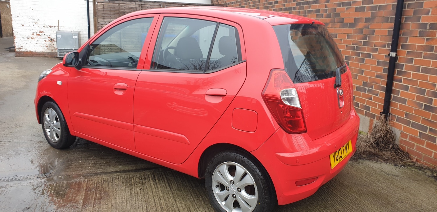 Used Hyundai i10 2013 for sale - 76969440: Photo 4