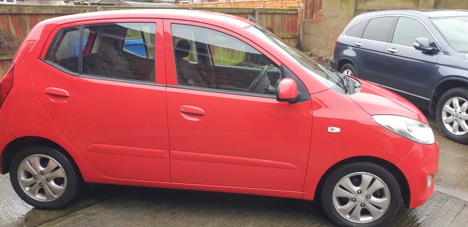 Used Hyundai i10 2013 for sale - 76969440: Photo 6