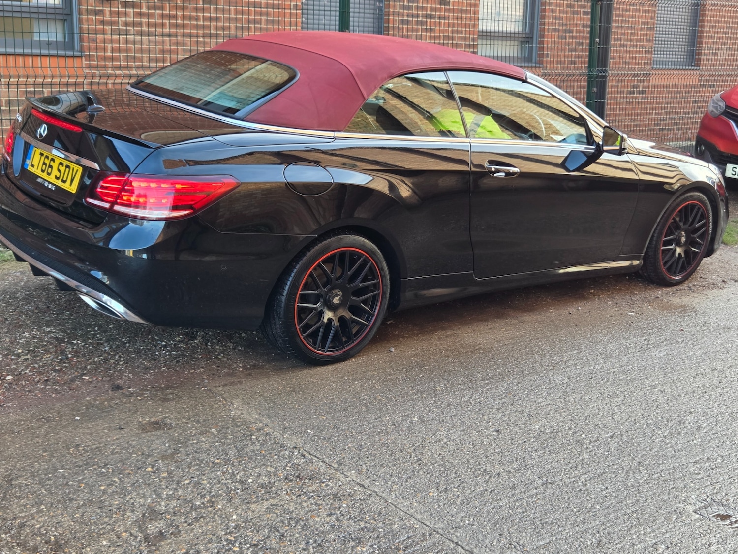 Used Mercedes-Benz E Class 2016 for sale - 77125033: Photo 2