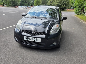 Used Toyota Yaris 2011 for sale - 79057024: Photo