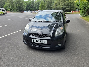 Used Toyota Yaris 2011 for sale - 79057024: Photo