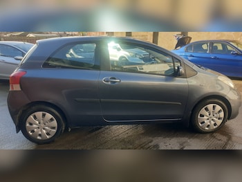 Used Toyota Yaris 2009 for sale - 76510640: Photo