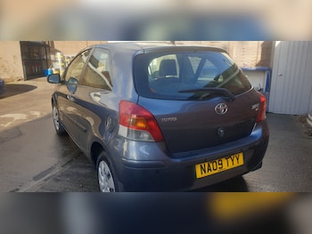 Used Toyota Yaris 2009 for sale - 76510640: Photo