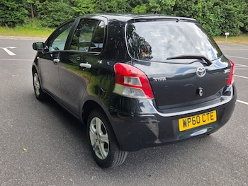 Used Toyota Yaris 2011 for sale - 79019808: Photo