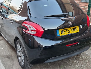 Used Peugeot 208 2015 for sale - 77921076: Photo