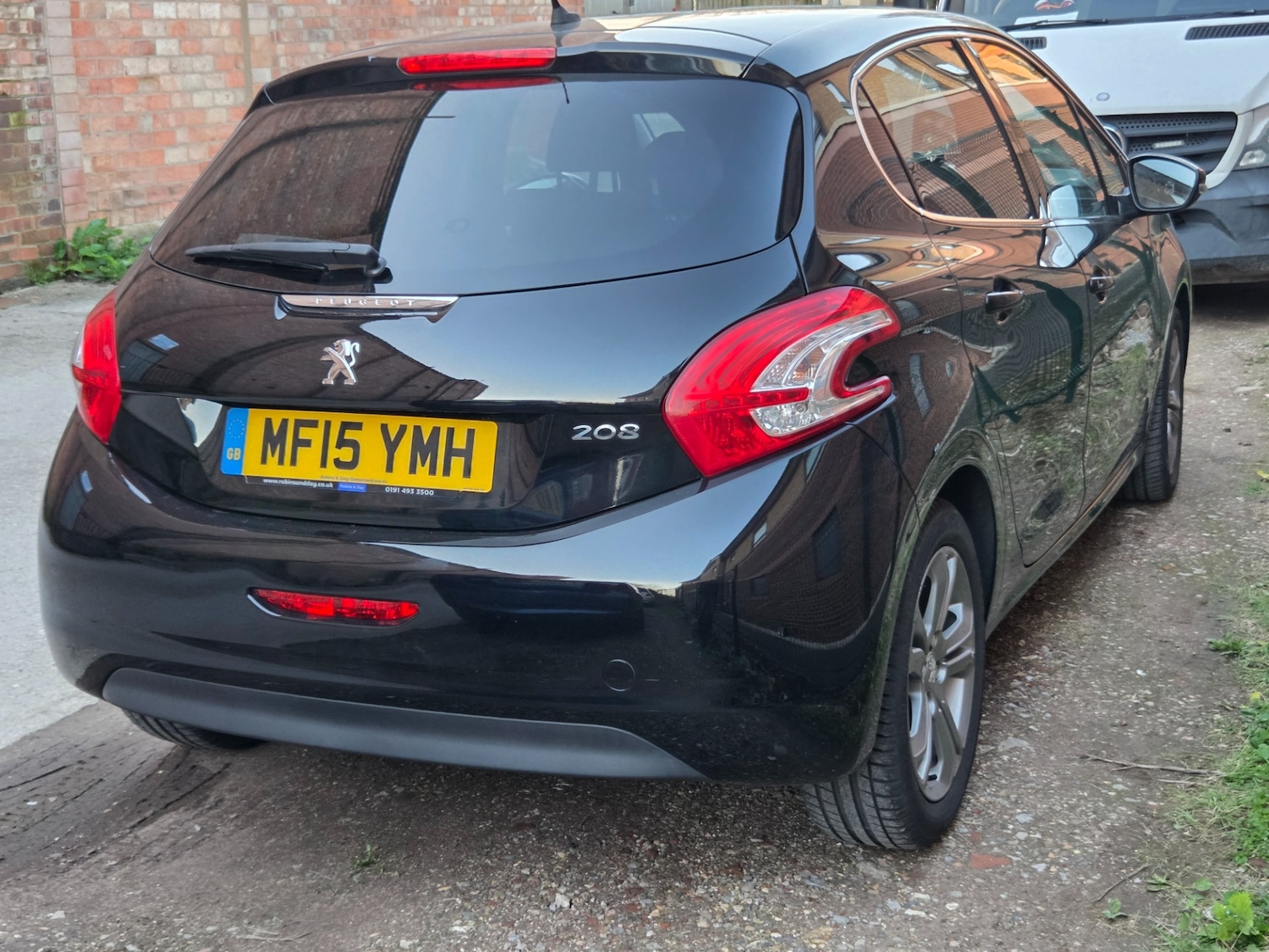 Used Peugeot 208 2015 for sale - 77921076: Photo 5