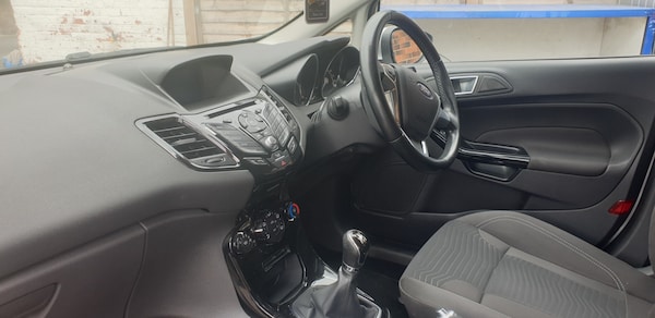 Used Ford Fiesta 2016 for sale - 75228117: Photo 6