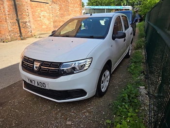 Used Dacia Sandero 2017 for sale - 78667607: Photo
