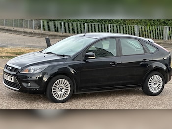 Used Ford Focus 2010 for sale - 76100585: Photo