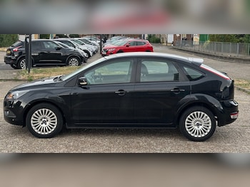 Used Ford Focus 2010 for sale - 76100585: Photo