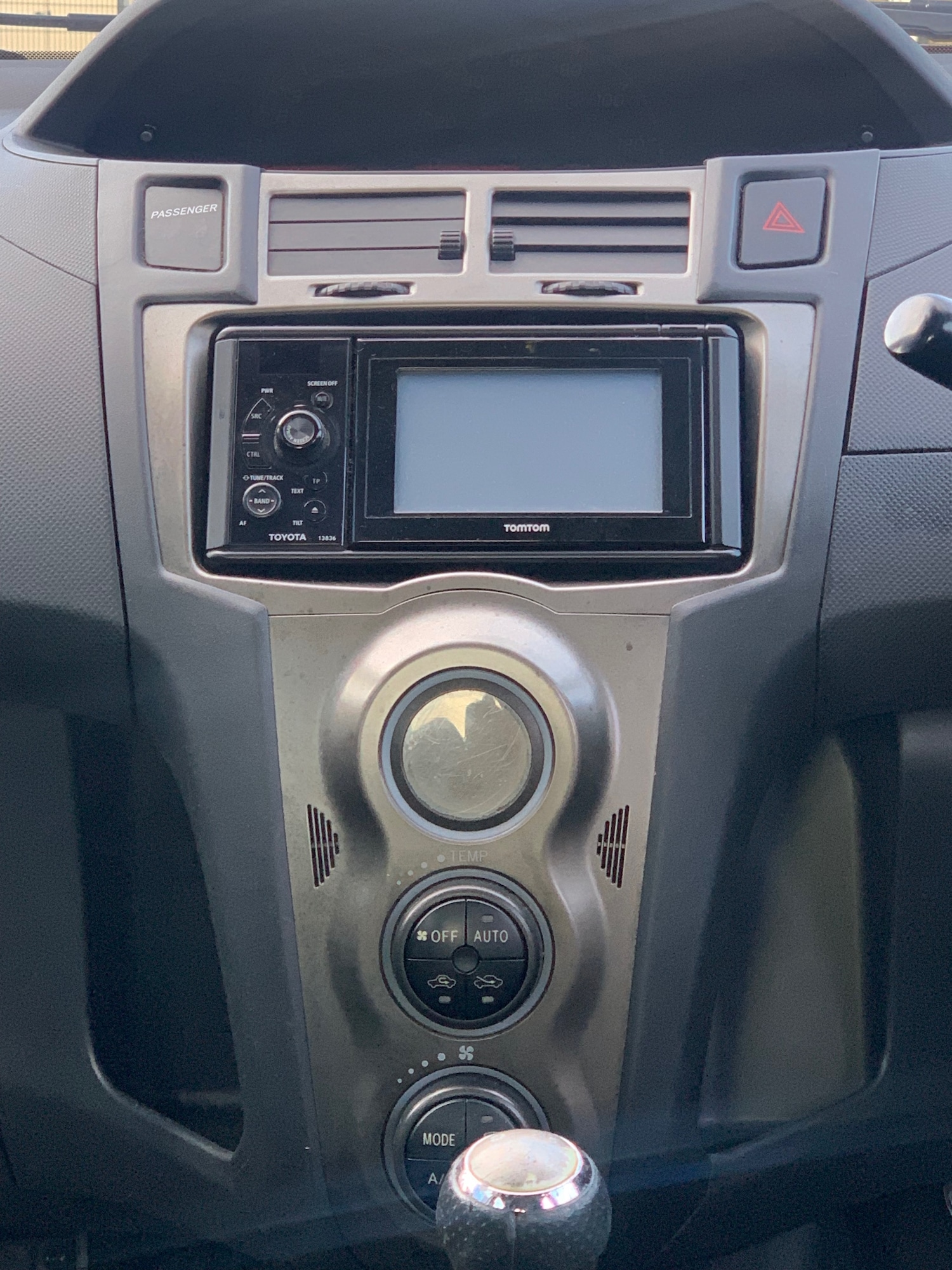 Used Toyota Yaris 2011 for sale - 76576698: Photo 13