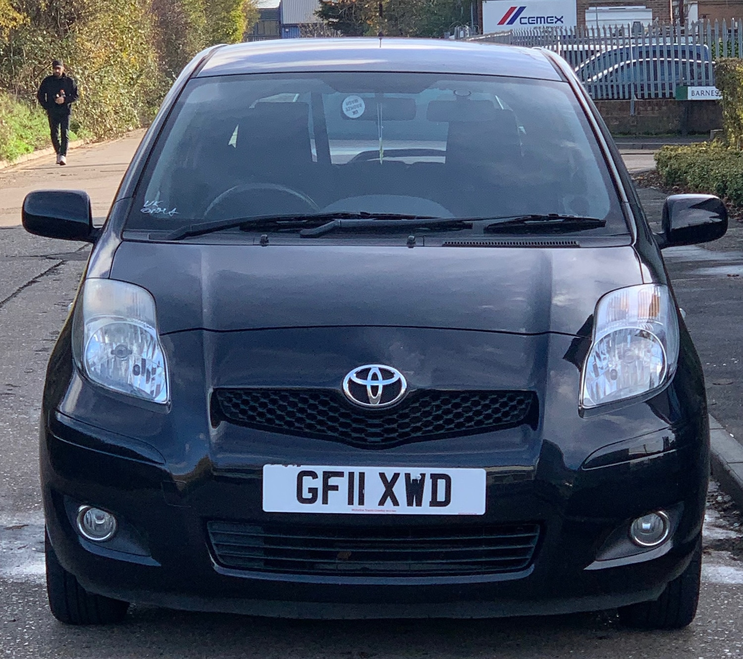 Used Toyota Yaris 2011 for sale - 76576698: Photo 2