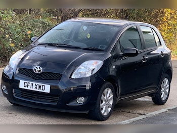 Used Toyota Yaris 2011 for sale - 76576698: Photo