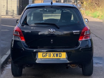 Used Toyota Yaris 2011 for sale - 76576698: Photo