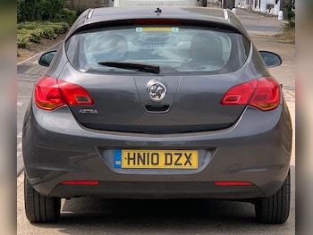 Used Vauxhall Astra 2010 for sale - 79330011: Photo