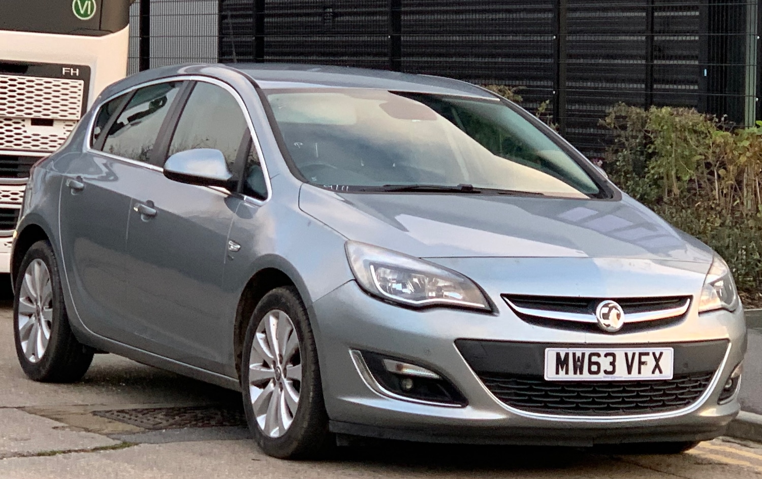 Used Vauxhall Astra 2014 for sale - 76664656: Photo 1