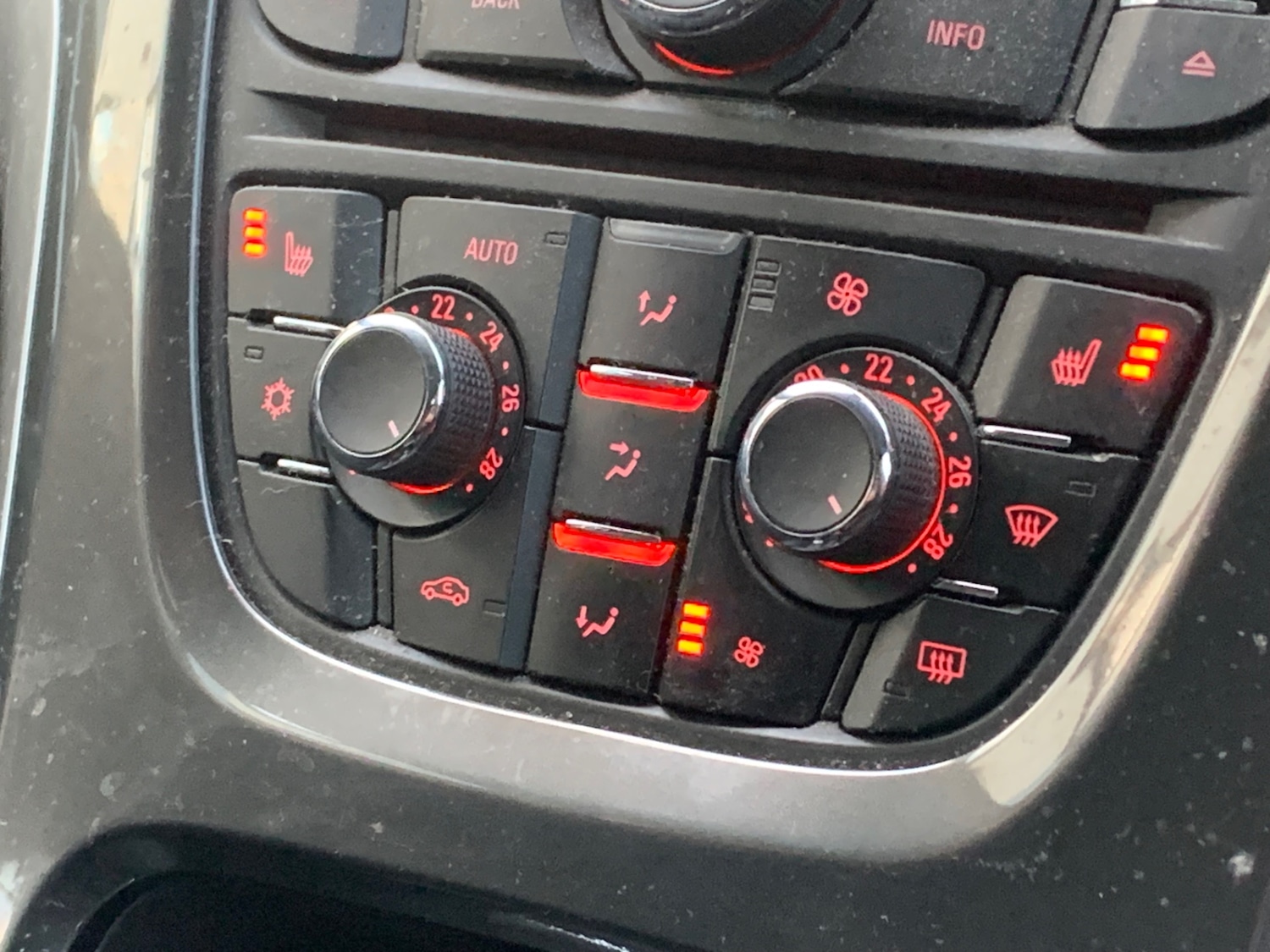 Used Vauxhall Astra 2014 for sale - 76664656: Photo 17