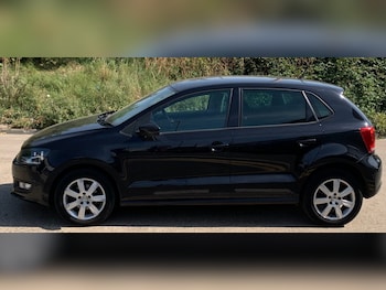 Used Volkswagen Polo 2014 for sale - 79330181: Photo