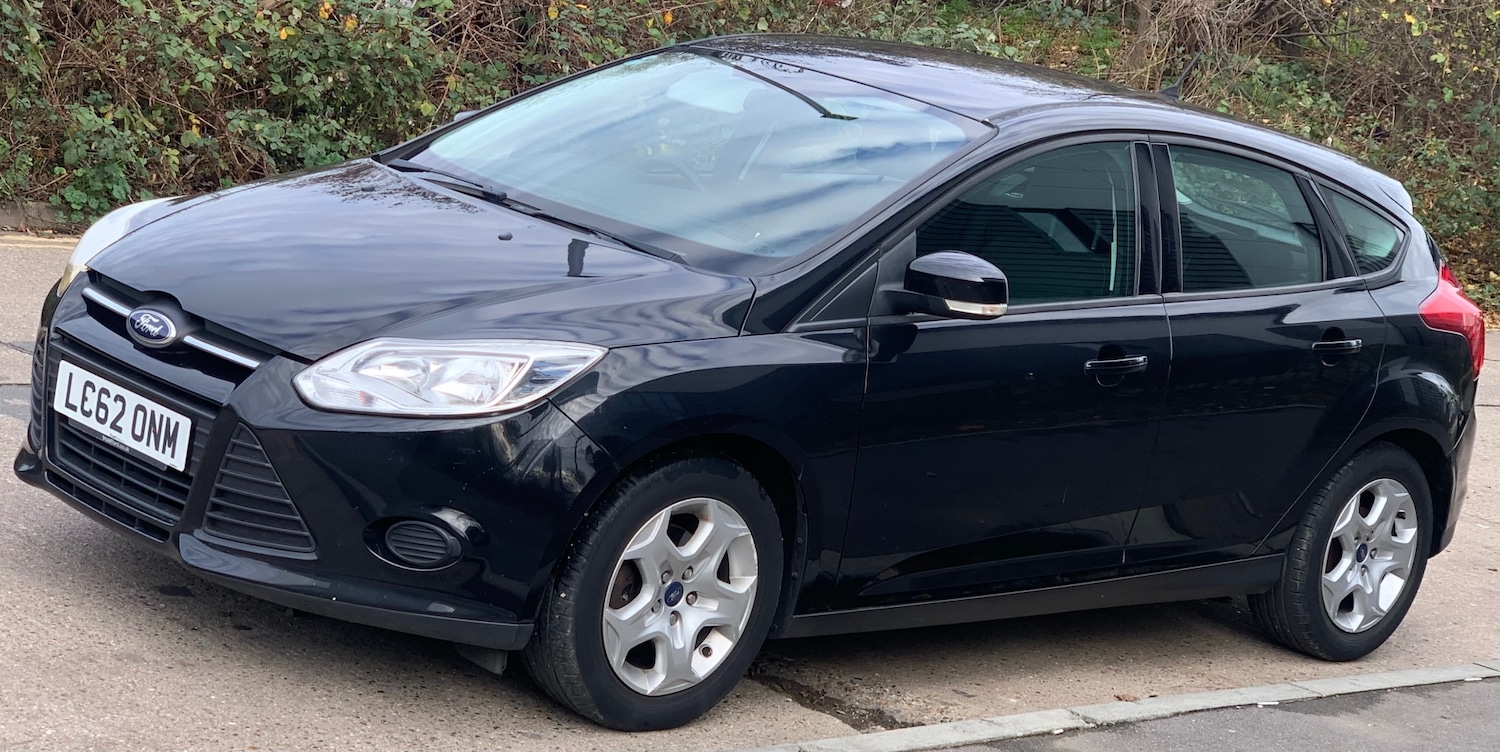 Used Ford Focus 2013 for sale - 76579973: Photo 2