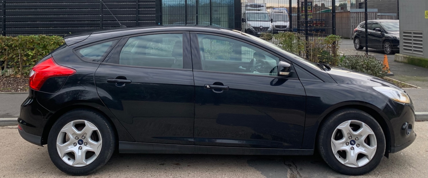 Used Ford Focus 2013 for sale - 76579973: Photo 9