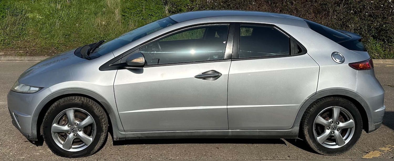 Used Honda Civic 2009 for sale - 77687717: Photo 4