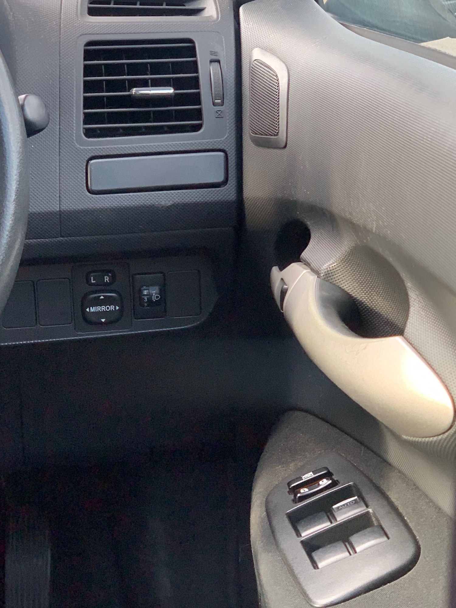 Used Toyota Auris 2008 for sale - 77240183: Photo 17